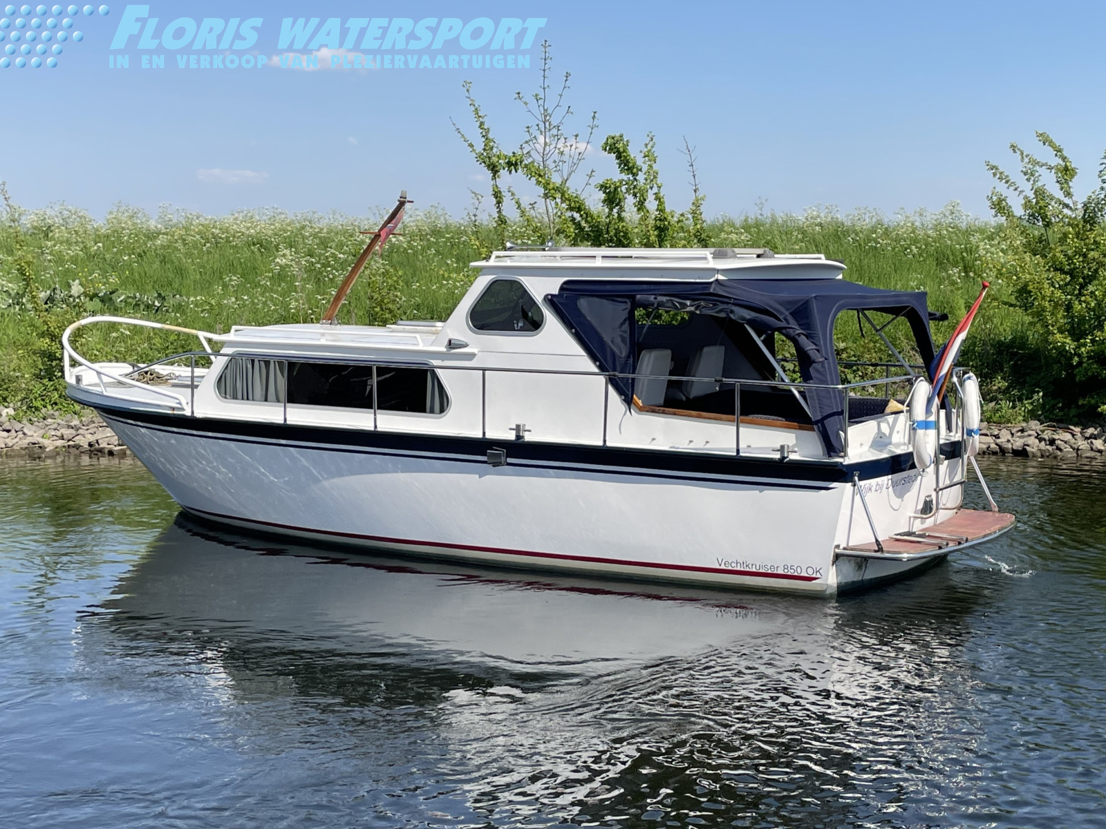 foto: 16 Vechtkruiser 850 Open Cabin
