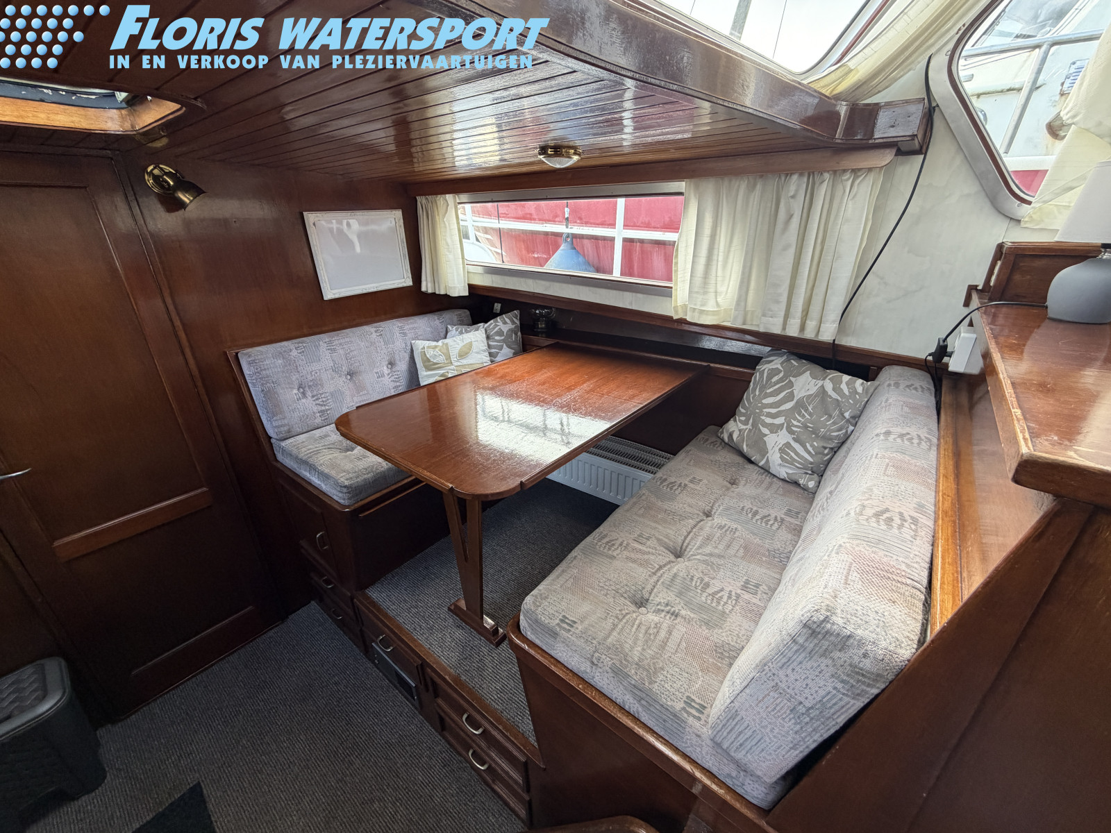 foto: 4 Blauwe Hand kruiser 1350 AK