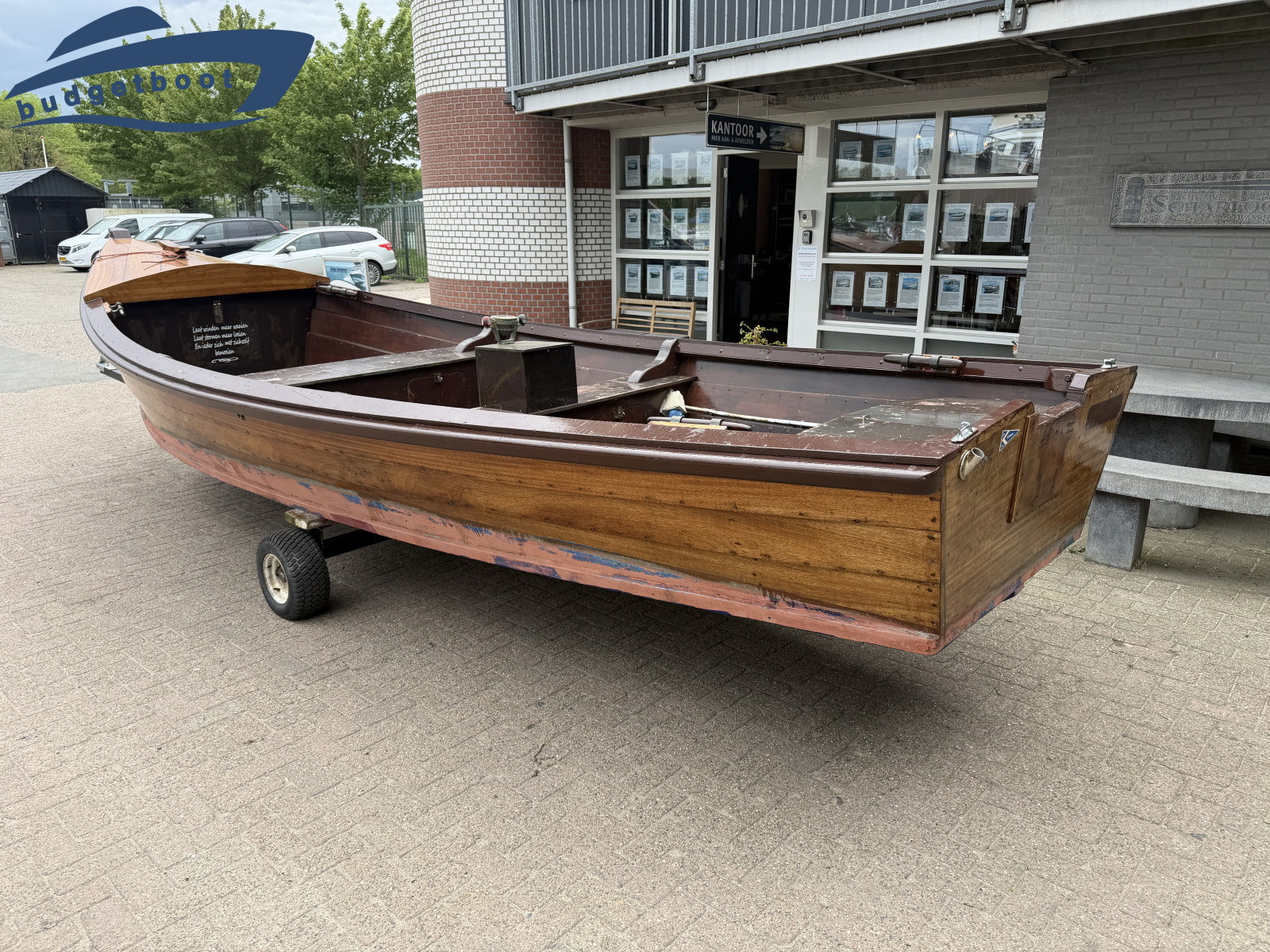foto: 9 Houten sloep 680 uit Texel