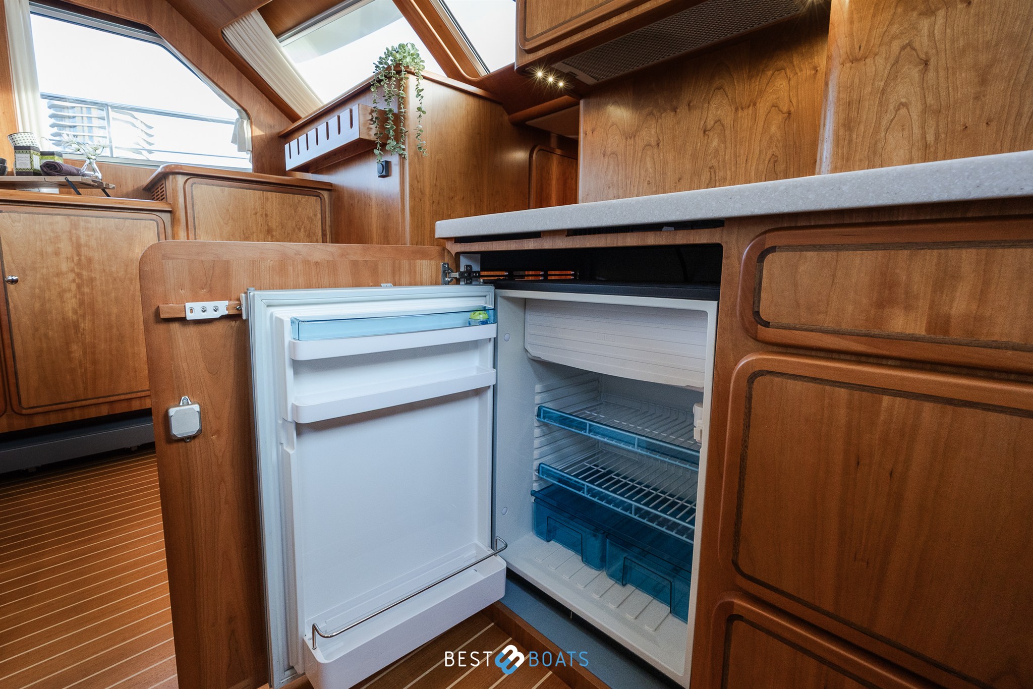 foto: 4 Linssen Grand Sturdy 500 Variotop MKII