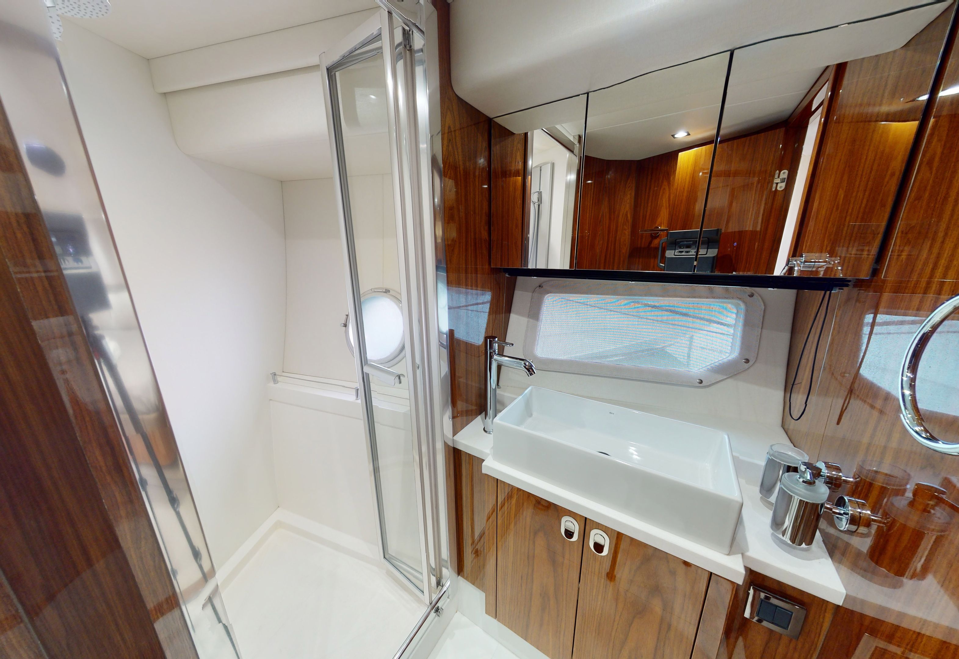 foto: 37 Sunseeker 65 Manhattan