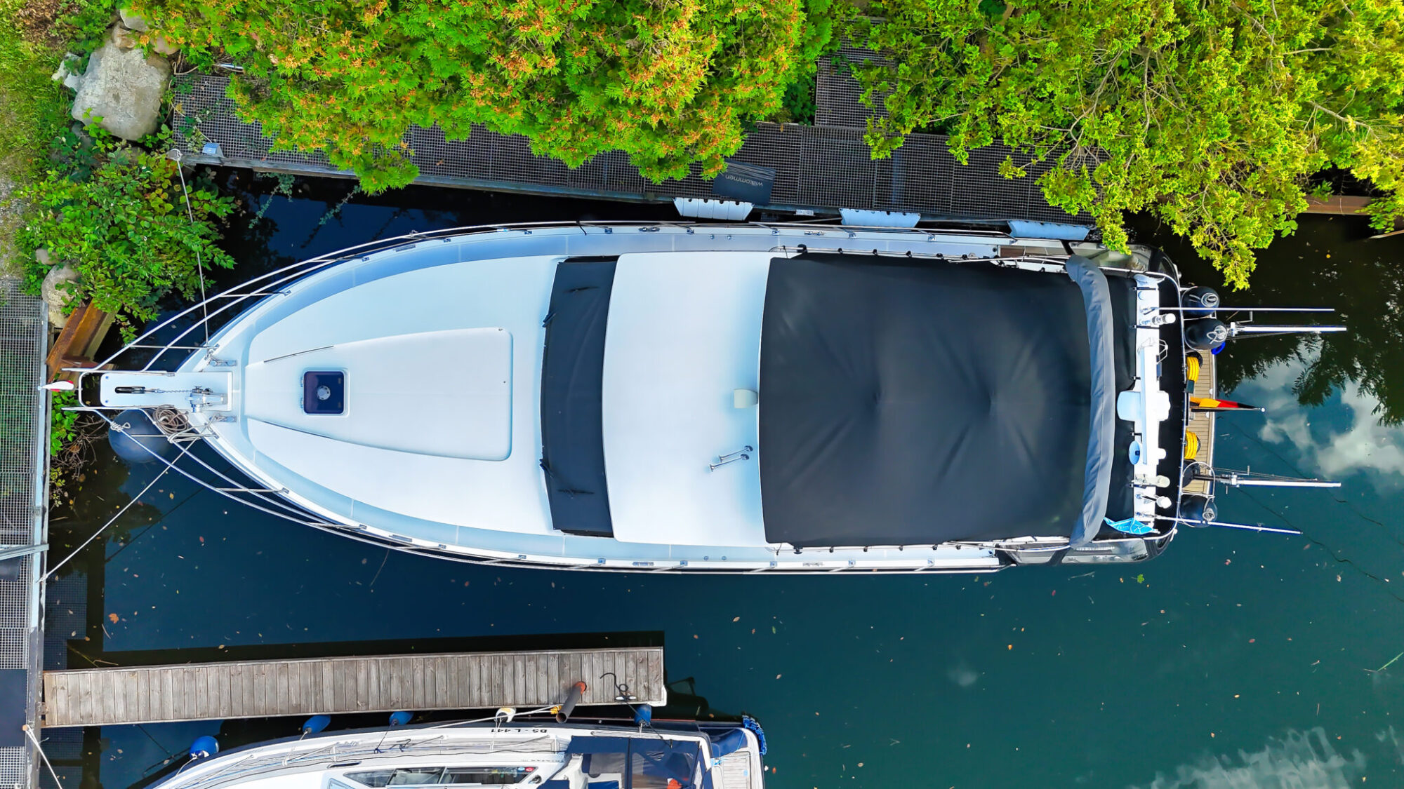 foto: 62 Neptunus Neptunus 138 / 46 Flybridge Sedan