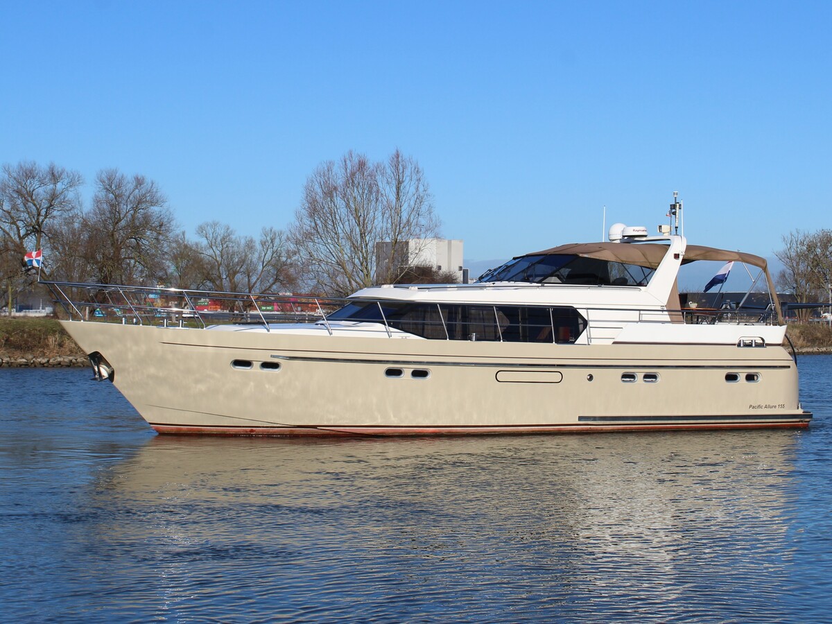 Pacific Allure 155 Cabrio