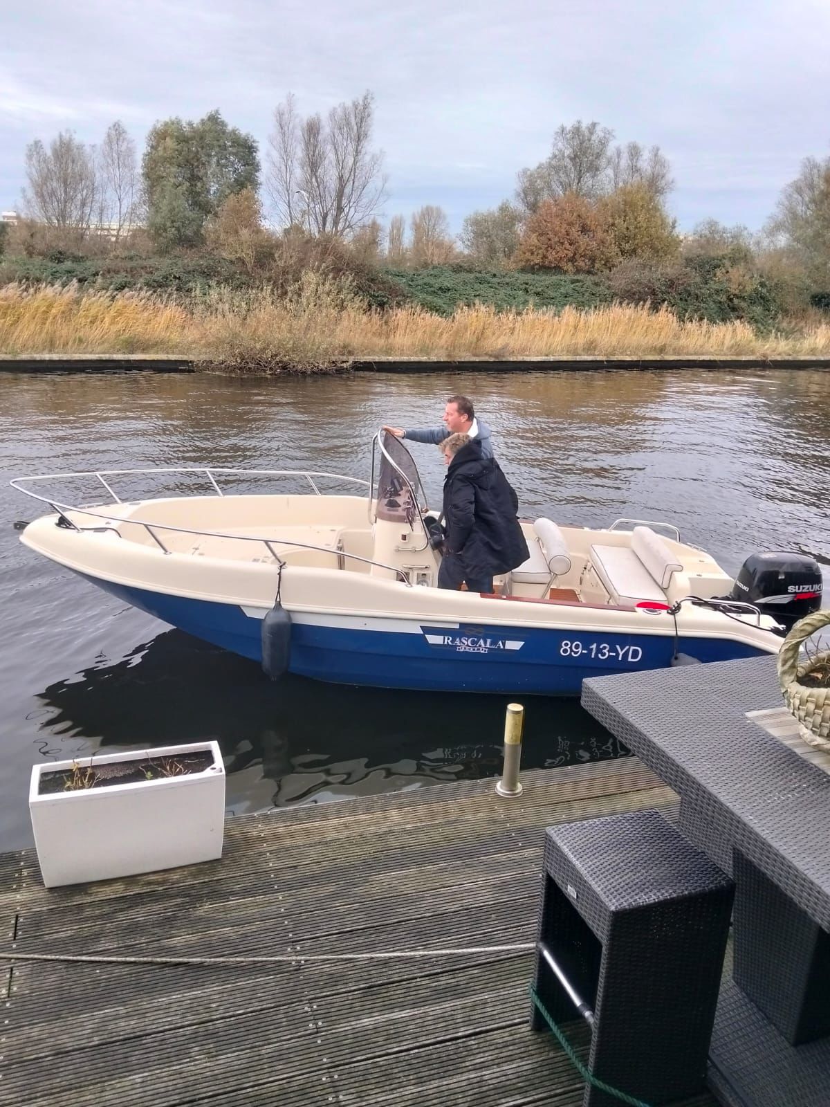 foto: 12 Rascala  futurama 600