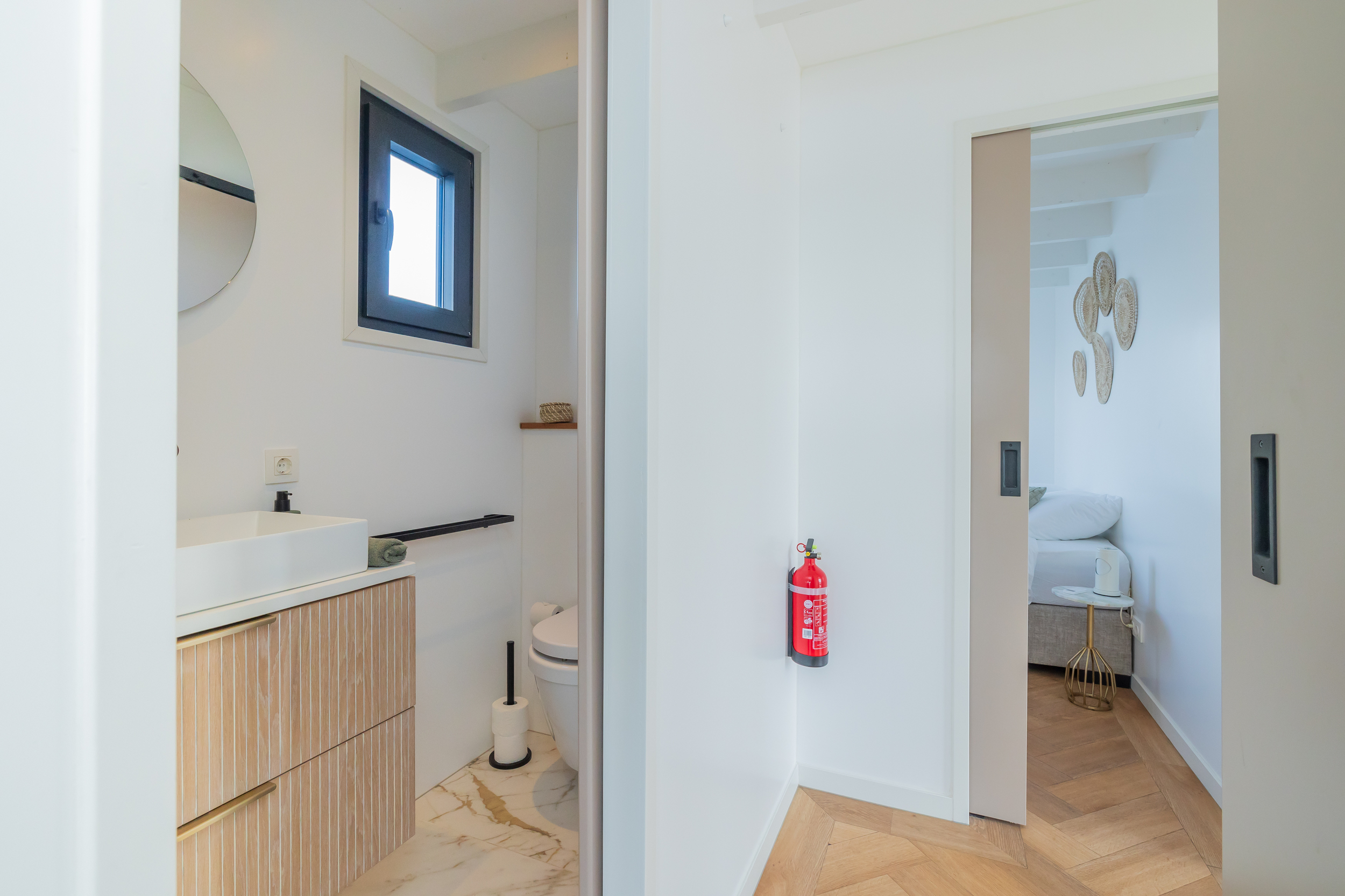 foto: 49 Surla (met Tender) Houseboat 15 Volledig Elektrisch With Charter