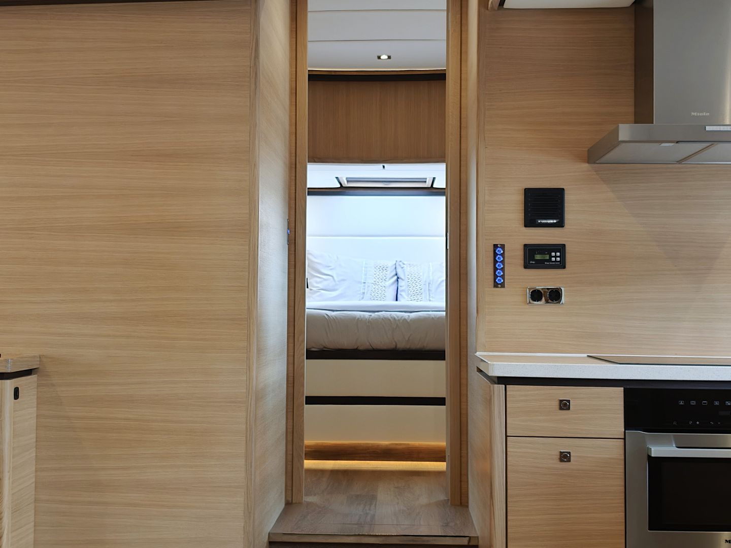 foto: 39 De Alm Grand Voyager 65