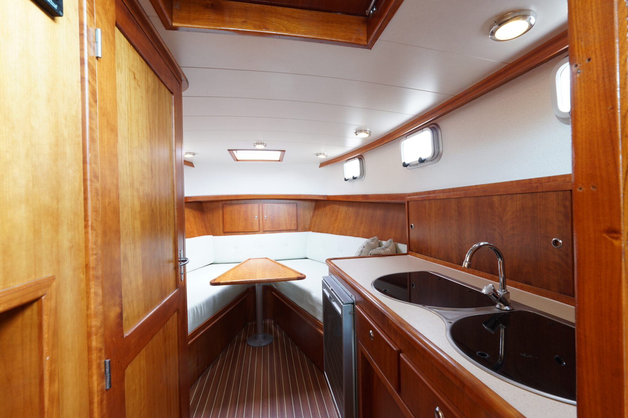 foto: 92 Vedette Vedette 8.80 OK Spiegeldeur