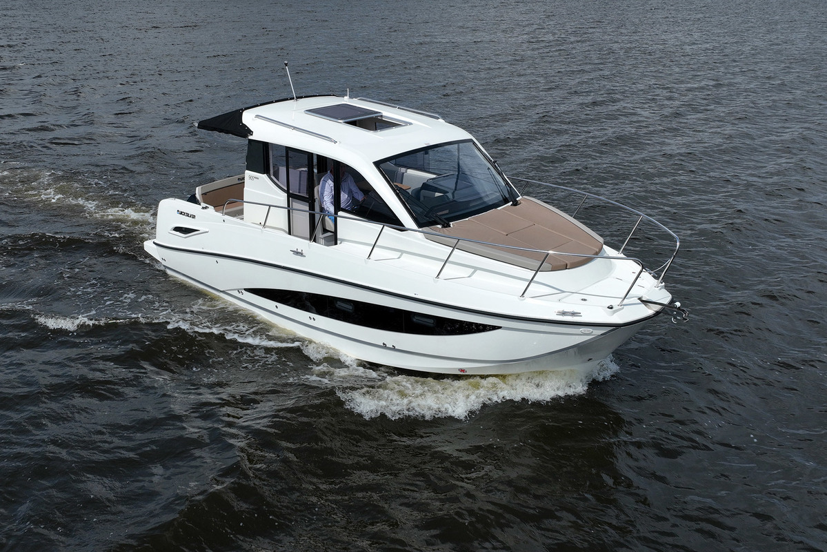 foto: 4 Quicksilver Activ 905 Weekend Outboard