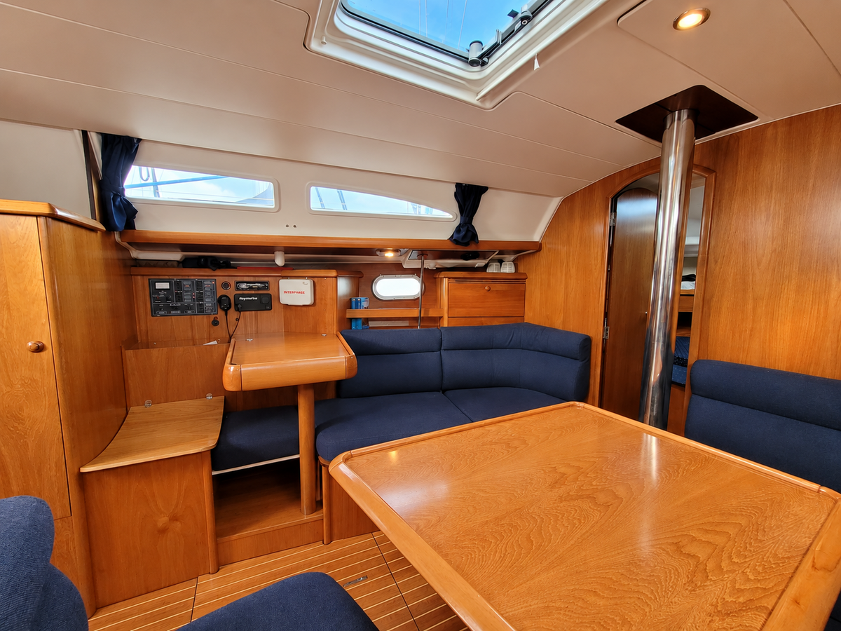 Jeanneau Sun Odyssey 37