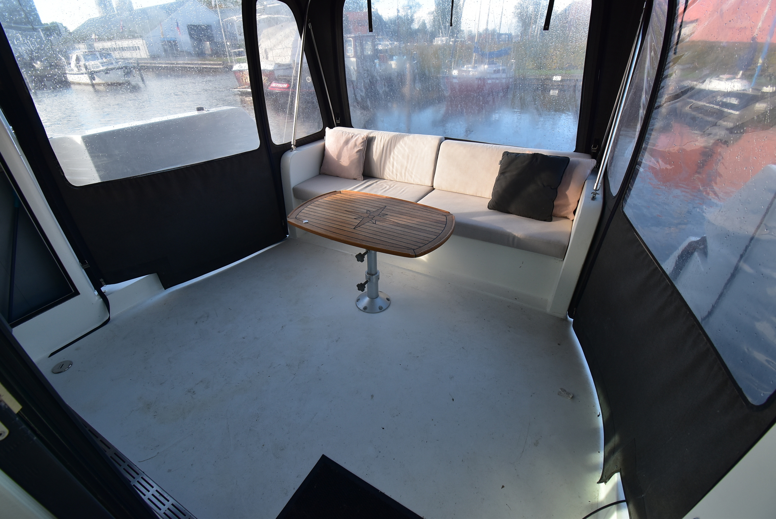 foto: 31 Motor Catamaran 12.5