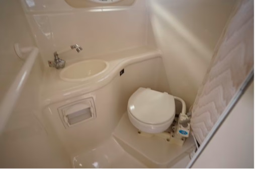 foto: 5 Monterey 270    Cruiser 5,7