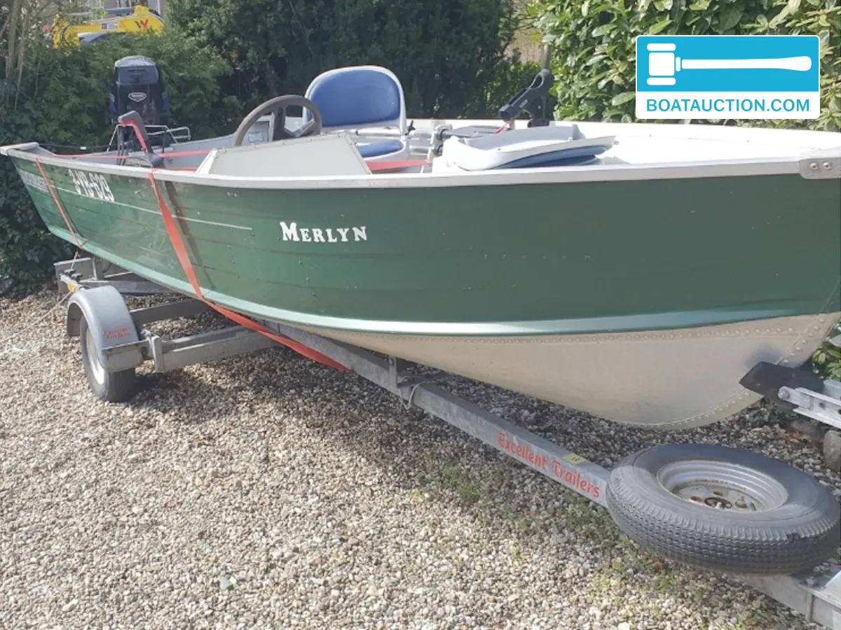 foto: 10 Quicksilver 450sf