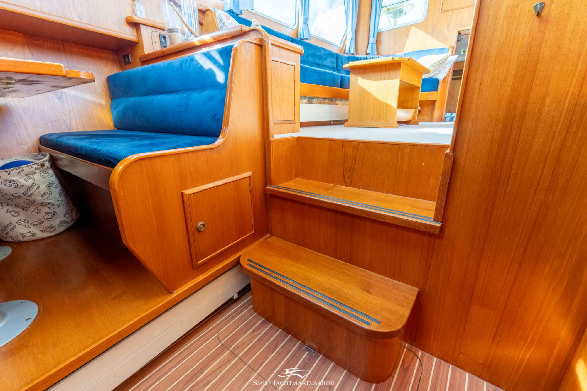foto: 178 Monty Bank Monty Bank Kotter 41 AK