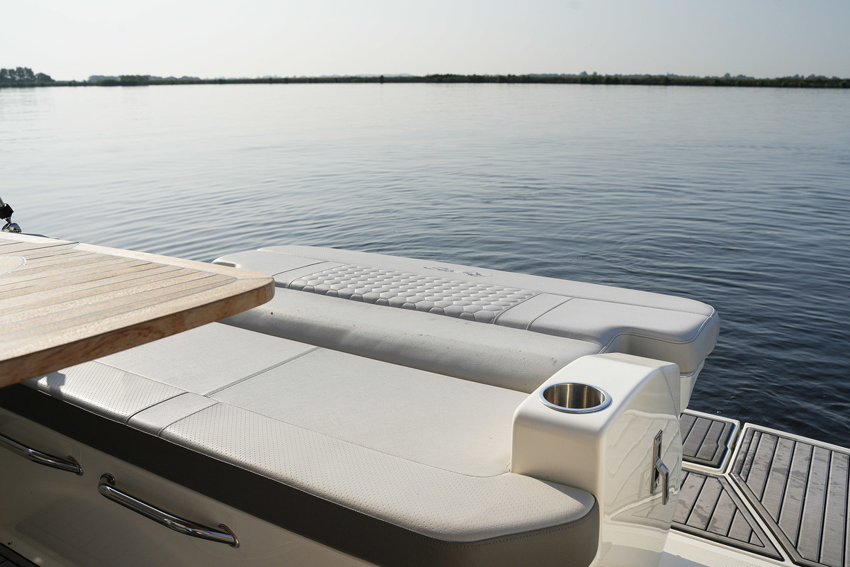 foto: 48 Sea Ray 265