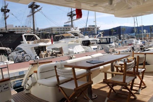 foto: 55 Azimut Solar 74