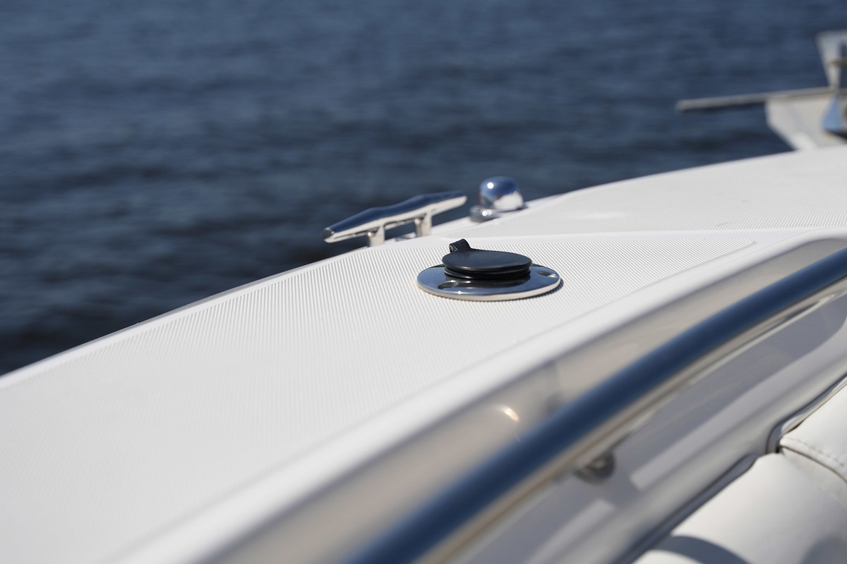 foto: 39 Boston Whaler 270 Outrage