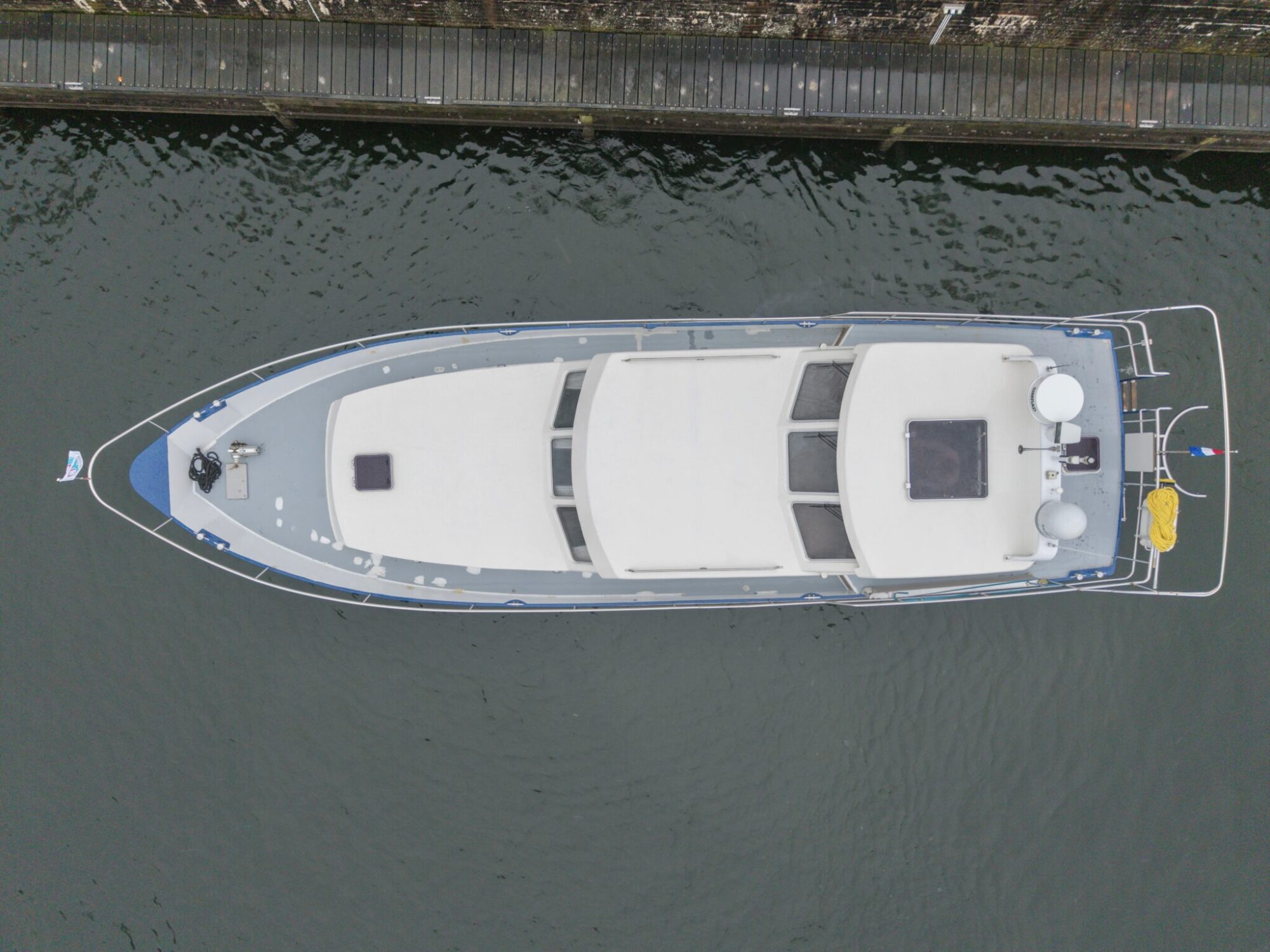 foto: 4 Pieter Beeldsnijder Pieter Beeldsnijder Spiegelkotter 15.00 VS