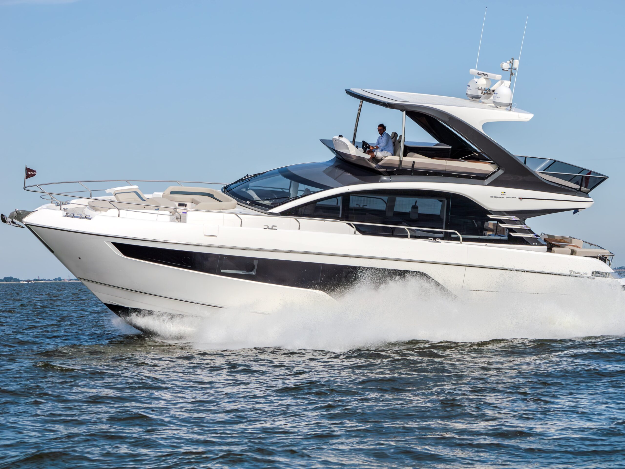 foto: 16 Fairline Squadron 58