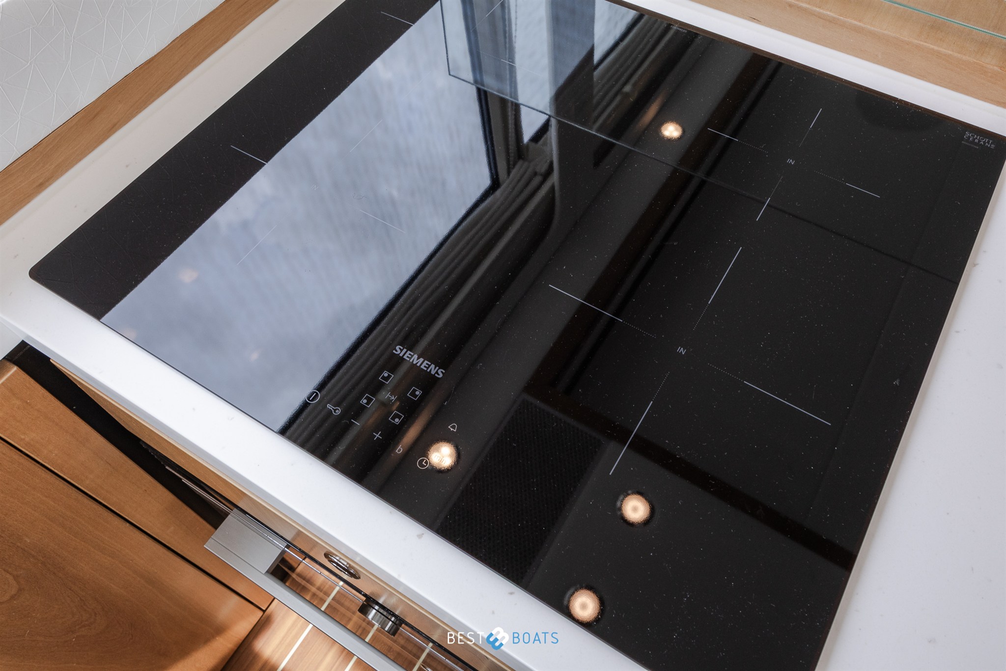 foto: 5 Linssen Grand Sturdy 500 AC Variotop