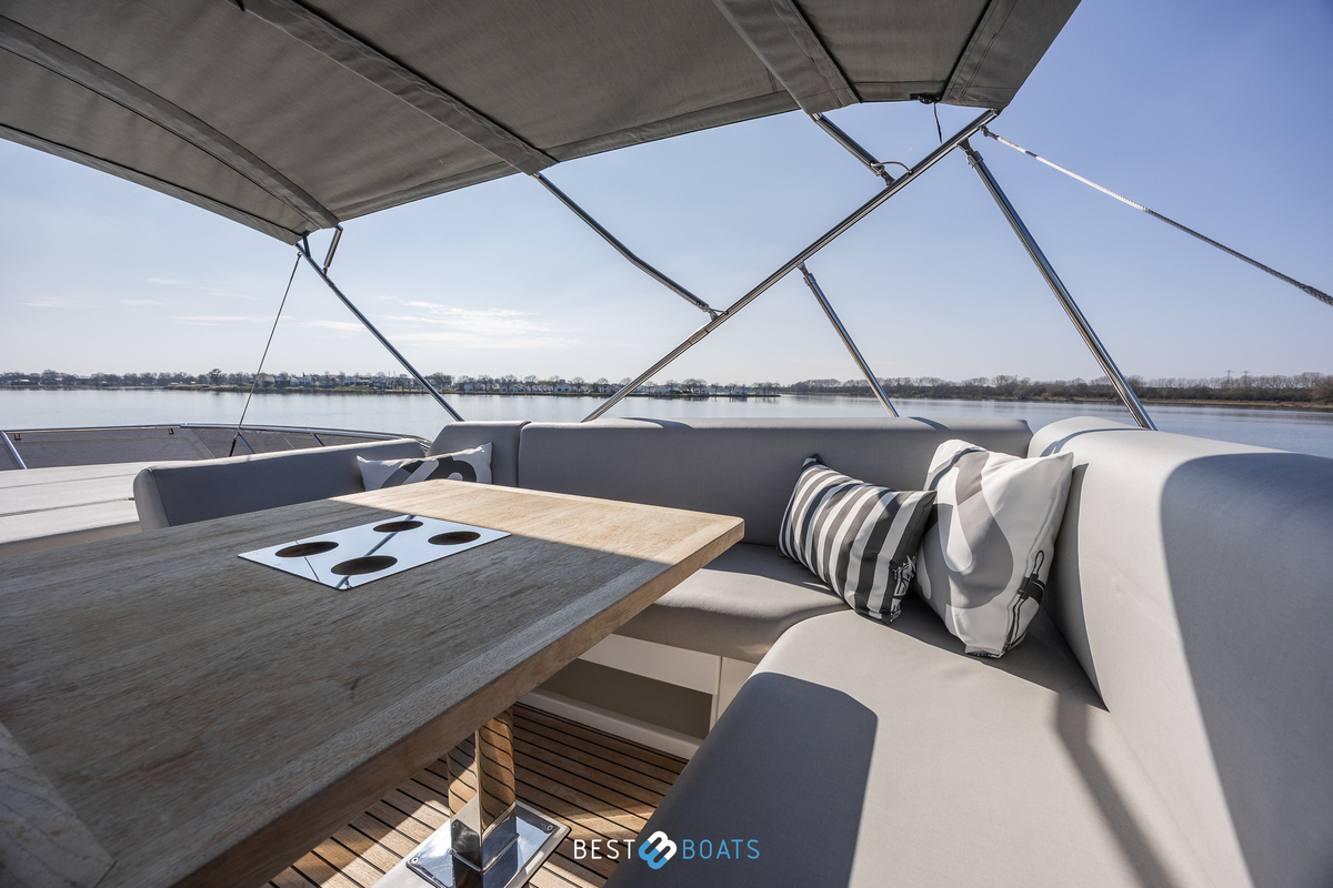 foto: 80 Prestige 520 FLY
