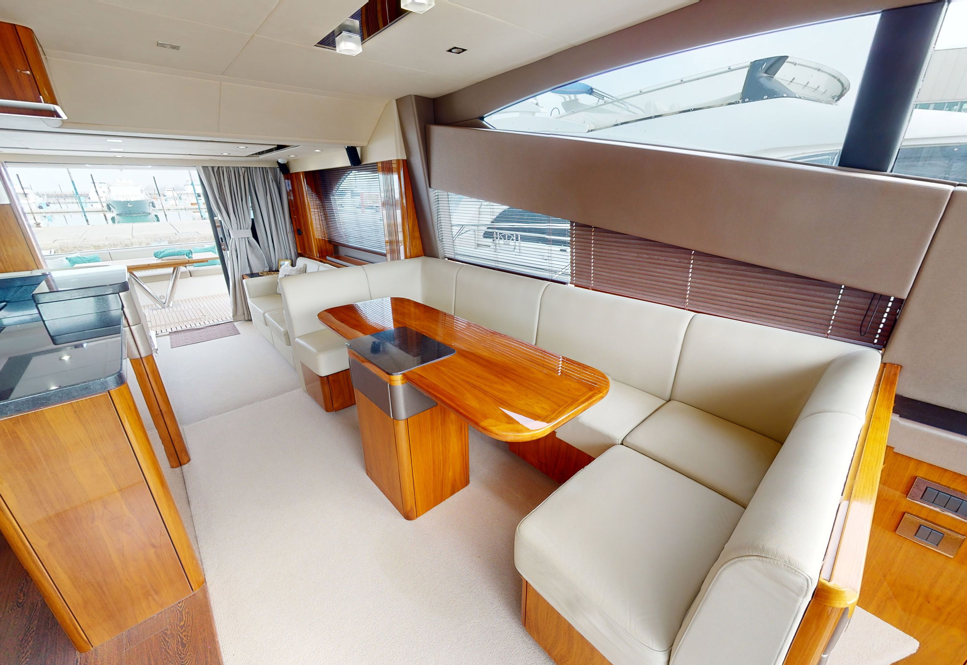 foto: 4 Sunseeker 65 Manhattan