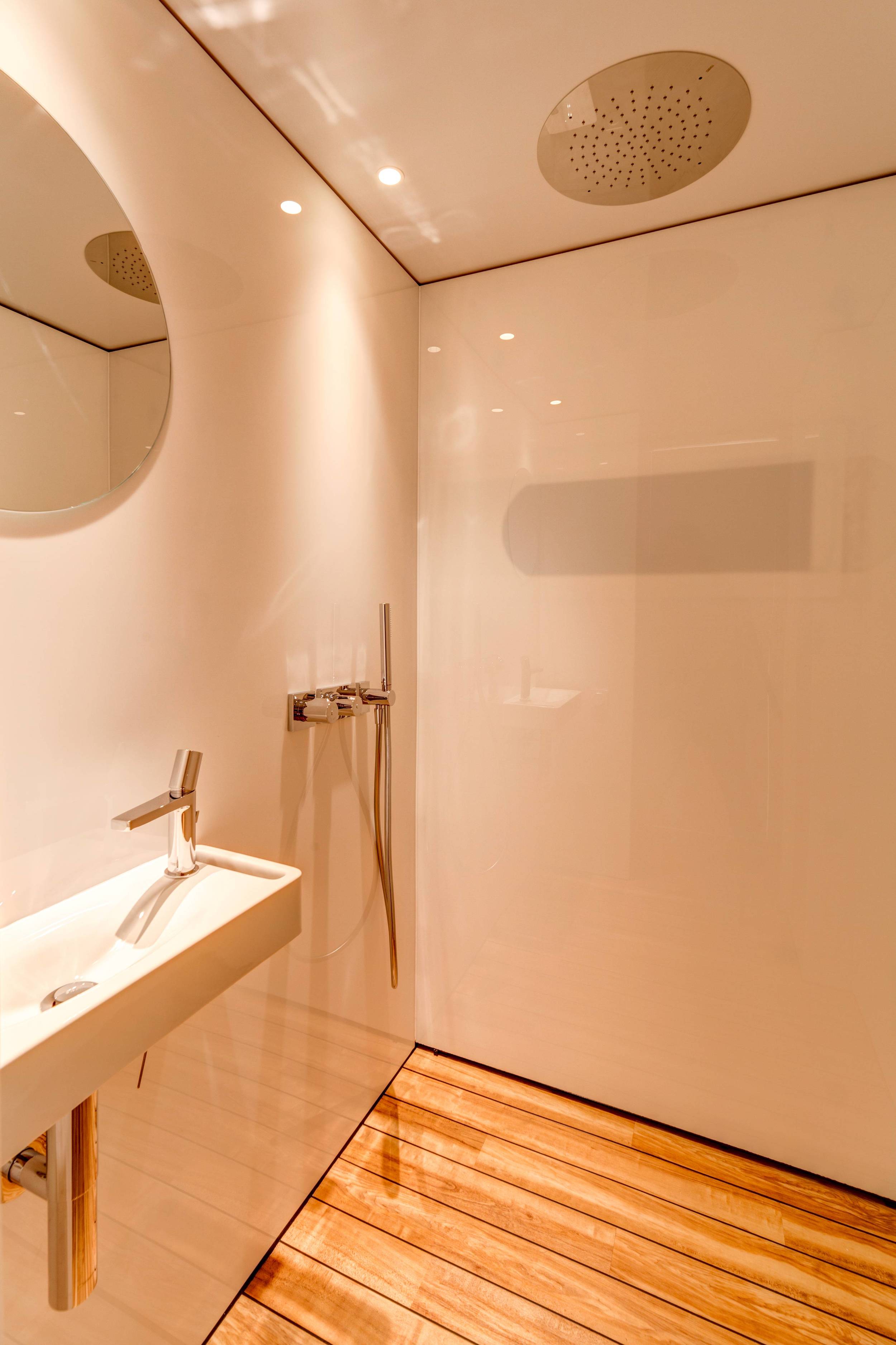 foto: 4 Houseboat MOAT Floating Hotel Room