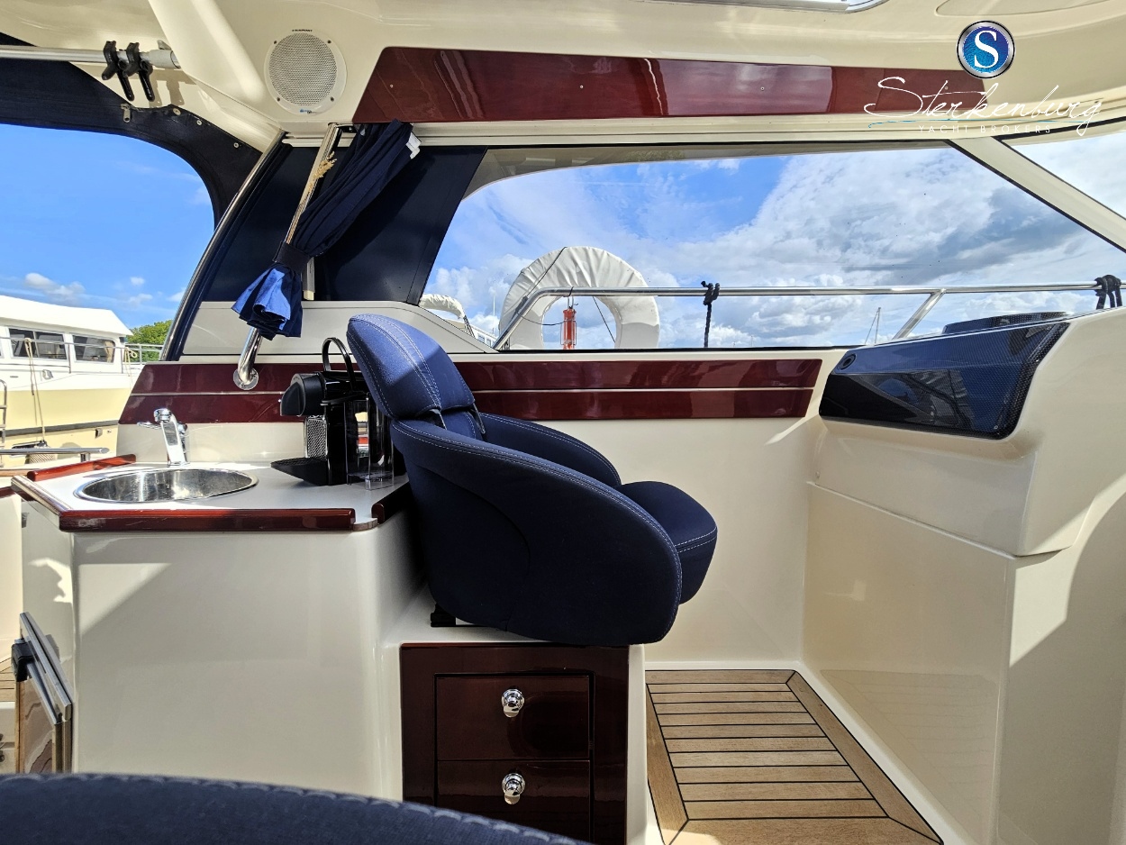 foto: 58 Aquador 33 HT