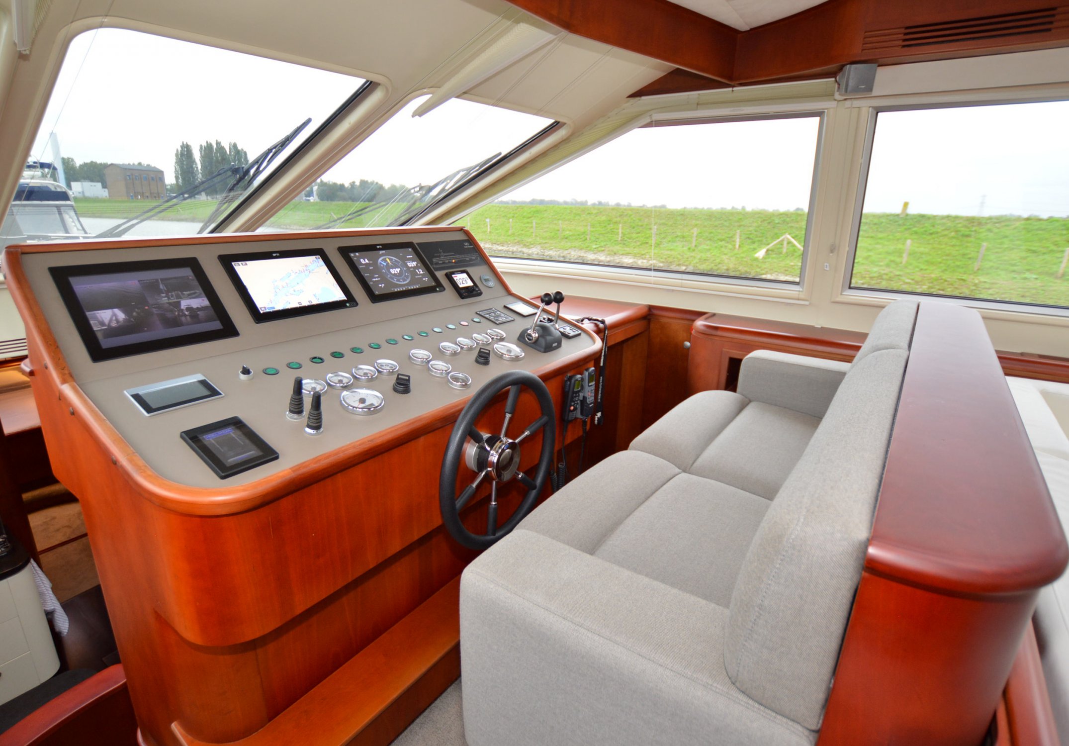 foto: 6 Pacific Prestige 190