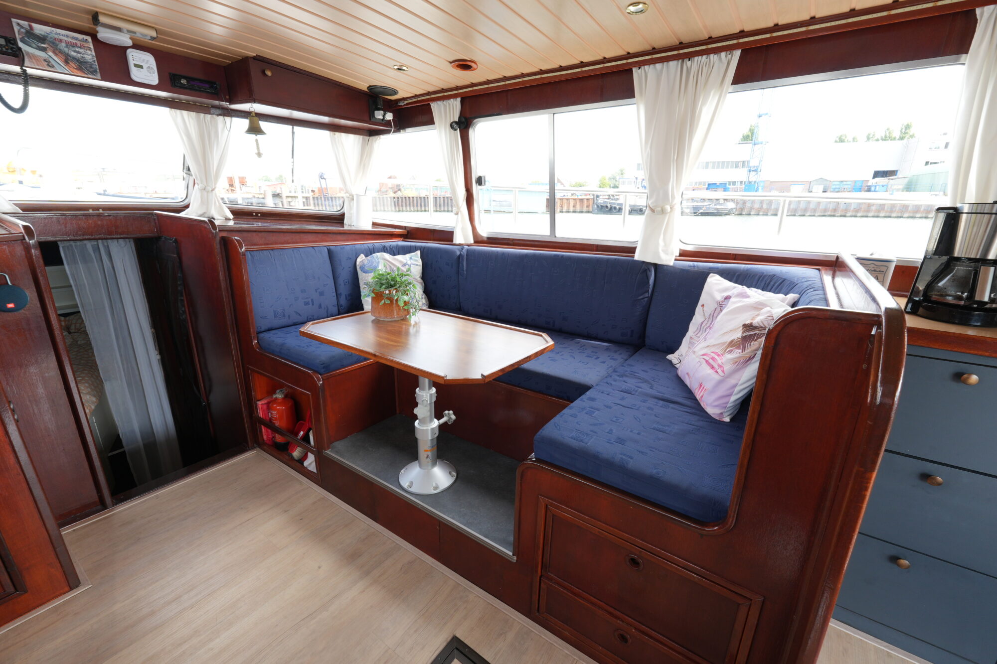 foto: 82 Barkas Barkas 11.00 OK