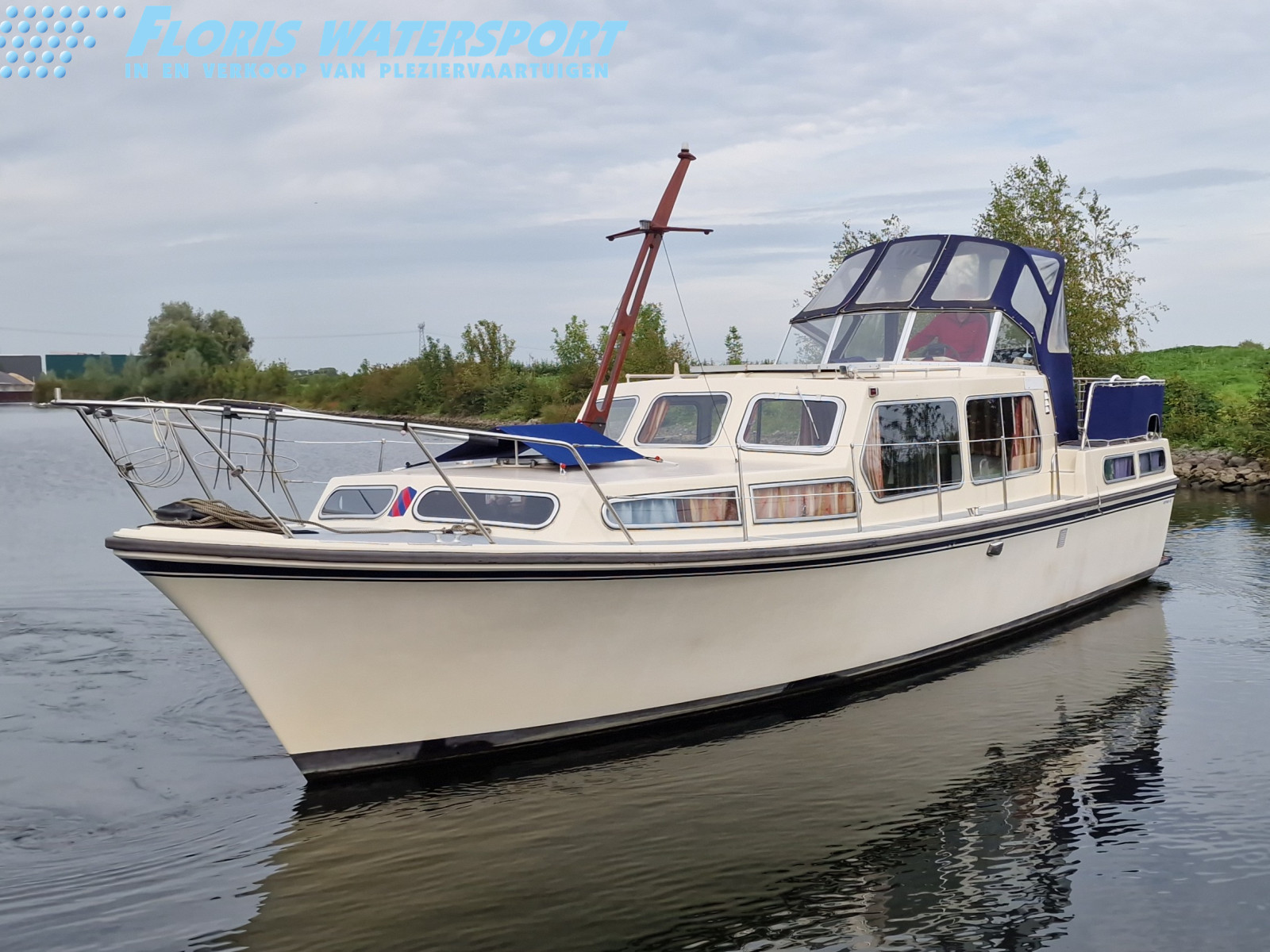 hoofdfoto: 1 Neptunus 107