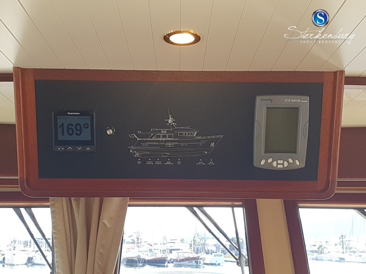 foto: 93 Alm Delfino 60