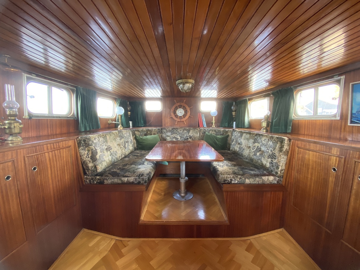 foto: 50 Gillissen  1130 AK Spiegelkotter