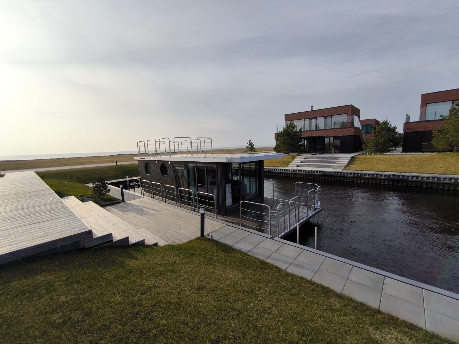 foto: 4 Nordic Season NS 40 Eco 23m2 DEMO Houseboat