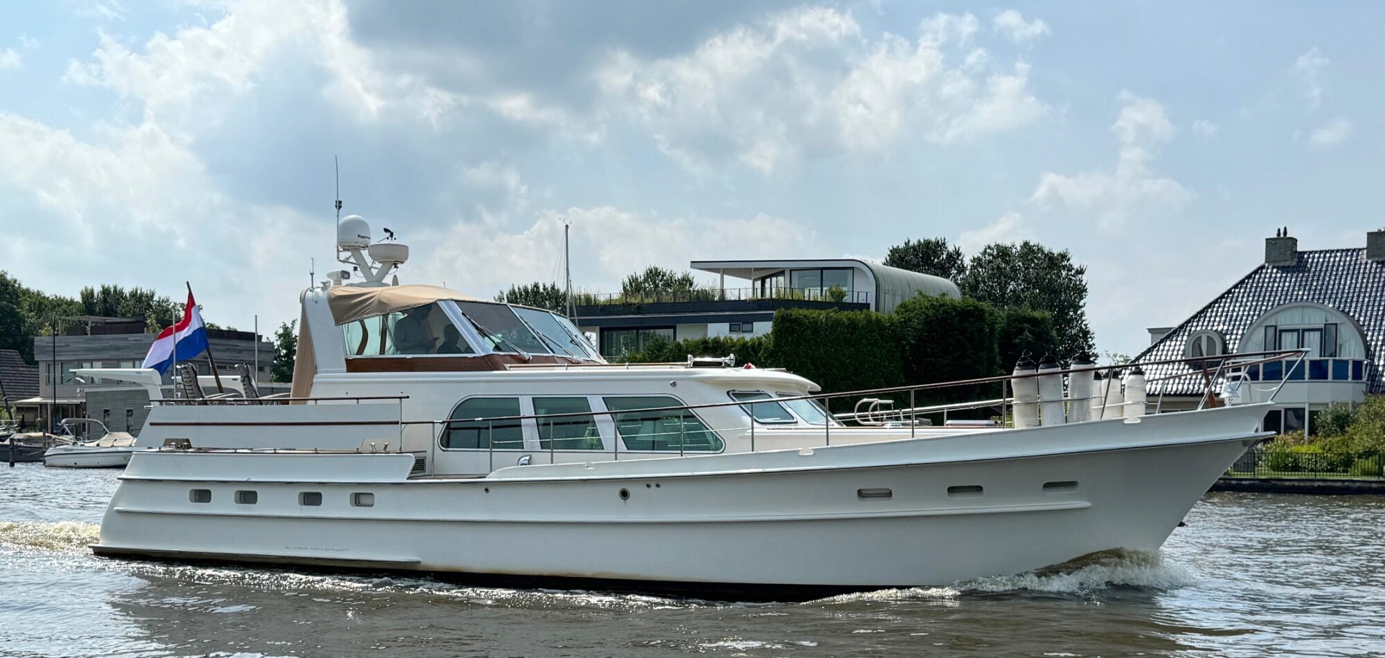 foto: 59 Super van Craft Super van Craft 14.80 Cabrio Stabilizers