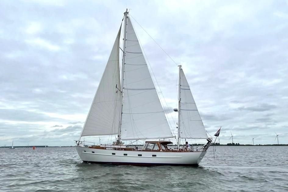 foto: 140  De Vries Lentsch 13.85 Ketch