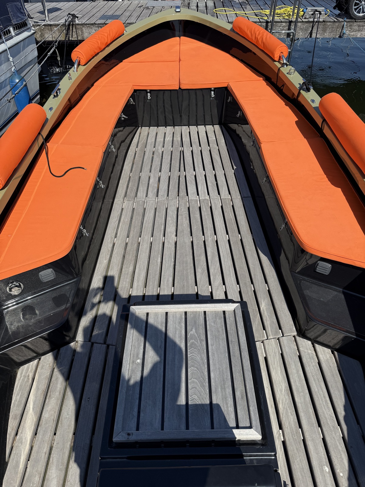 foto: 27 Stormer E-Lifeboat 75