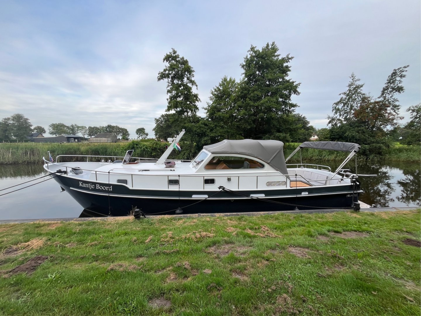 foto: 6 Bruijs Spiegelkotter  Cabrio 1150