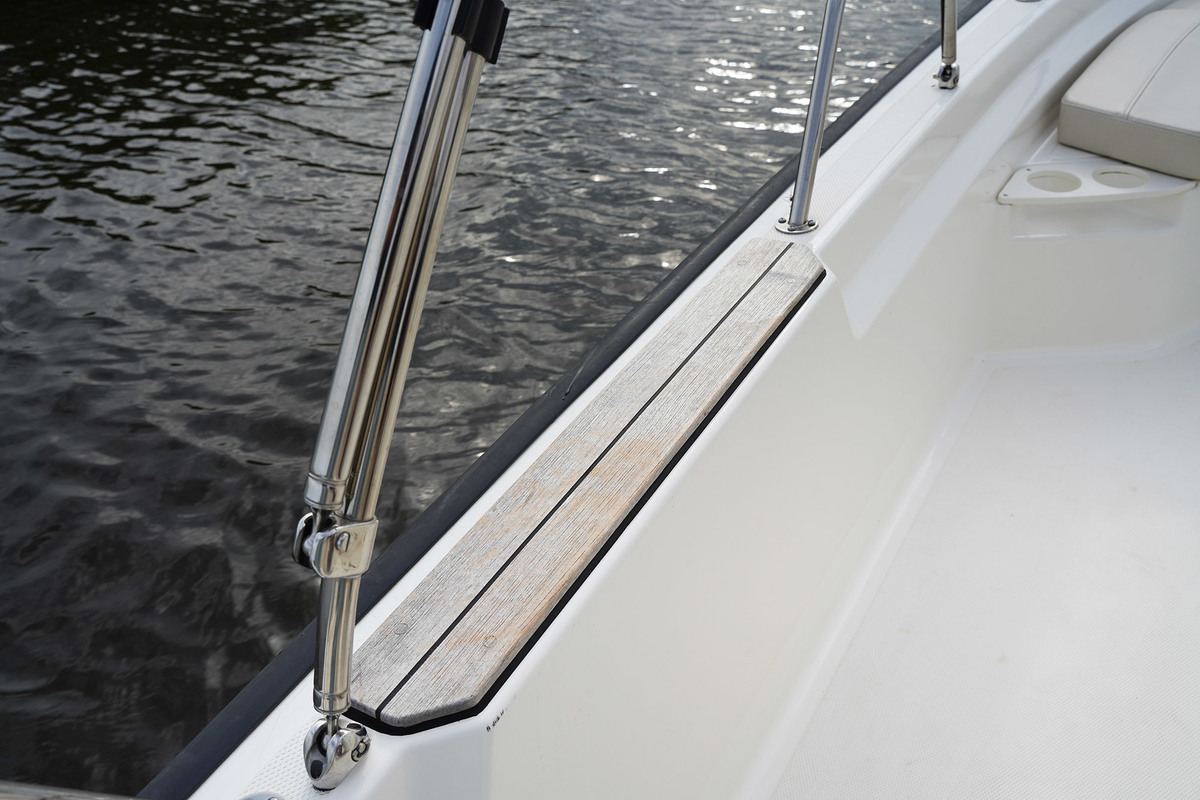 foto: 39 Boston Whaler 190 Montauk