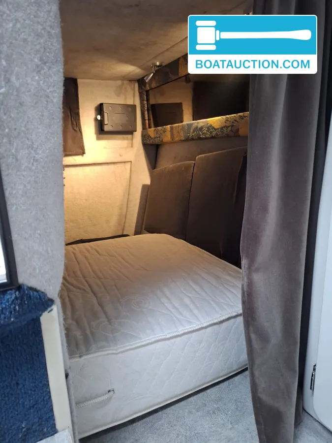 foto: 18 Chaparral 2370 SL