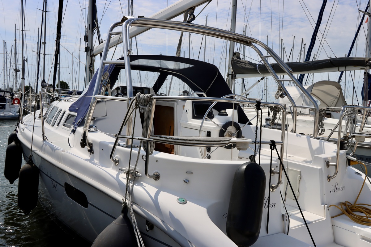 foto: 132 Hunter 340