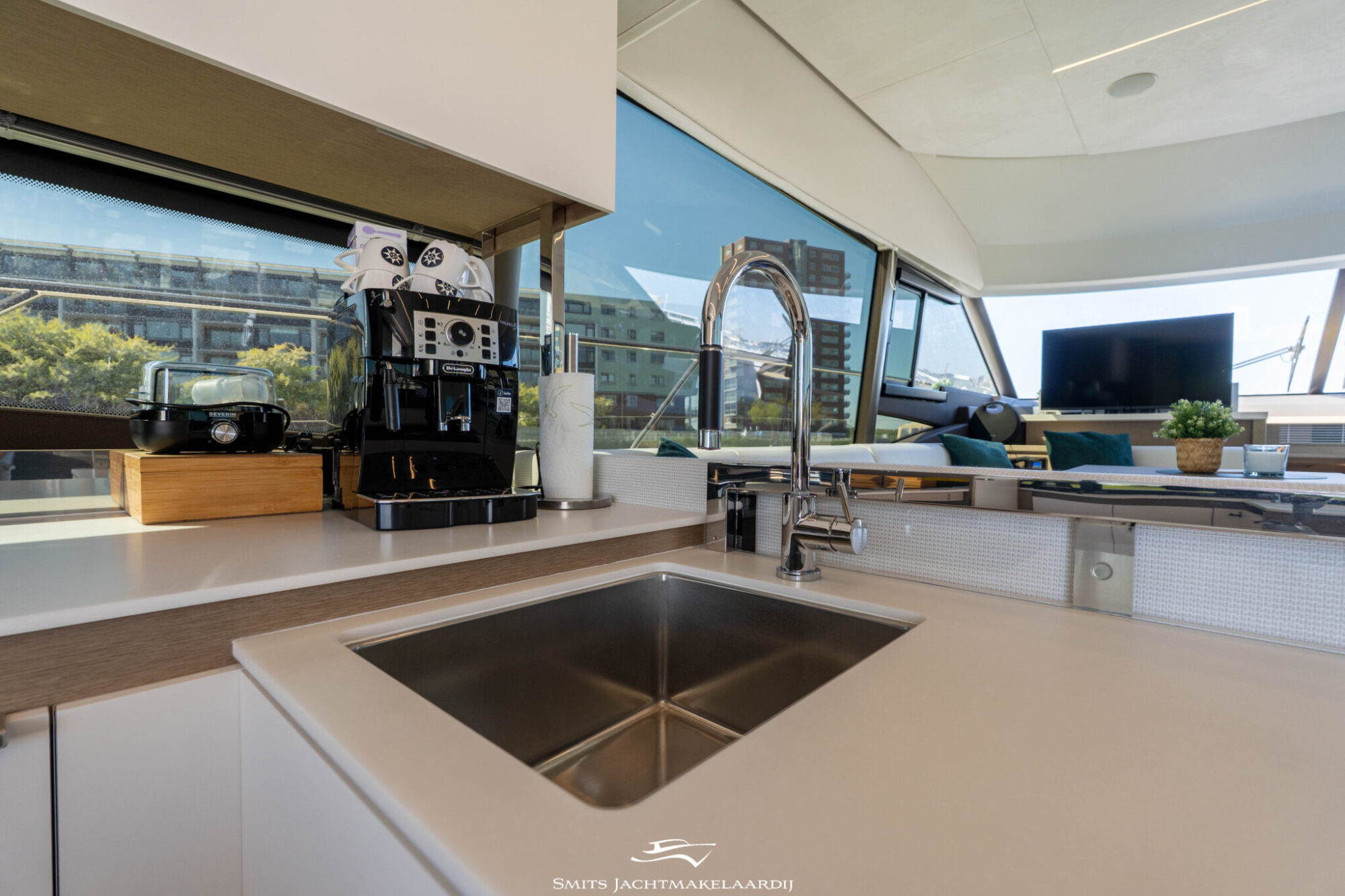 foto: 38 Prestige Prestige 590 Flybridge