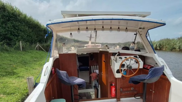 foto: 5 Waterland  8,50 AK