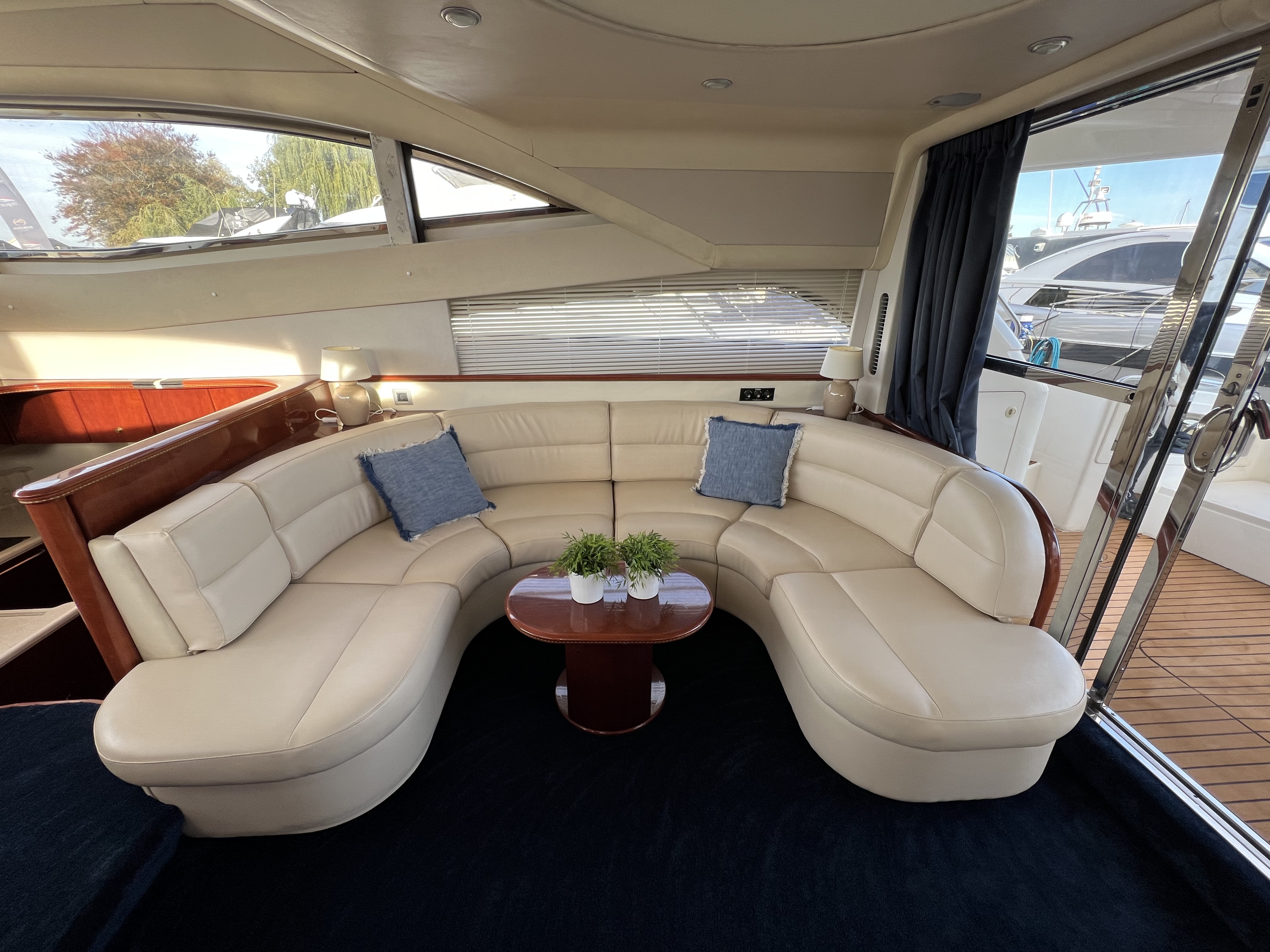 foto: 38 Princess 56