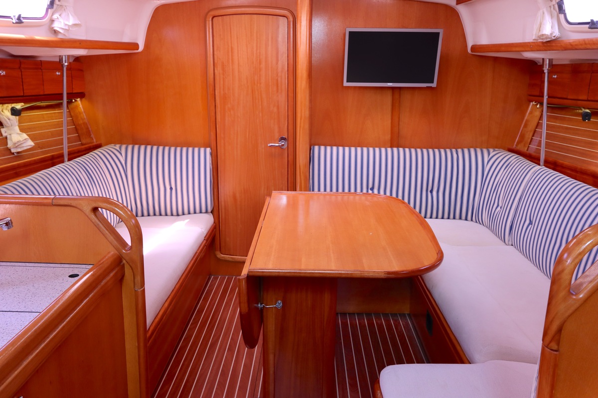 foto: 39 Bavaria 37-2 C