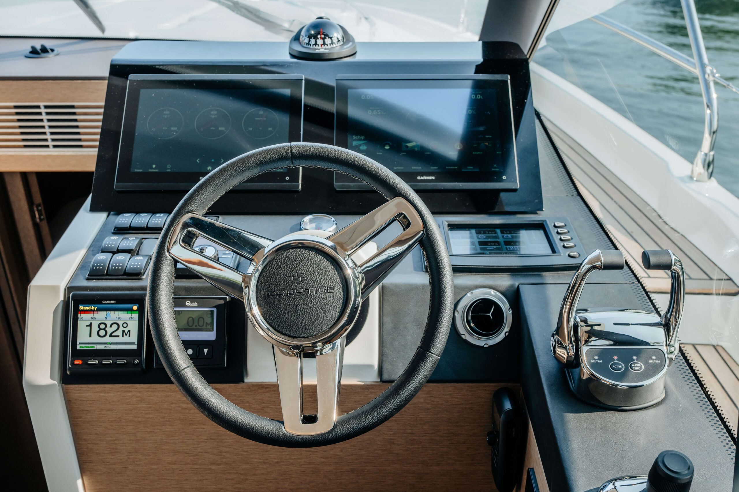 foto: 26 Prestige 420