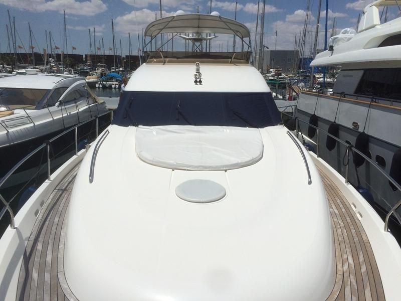 foto: 25 Princess 65 Fly