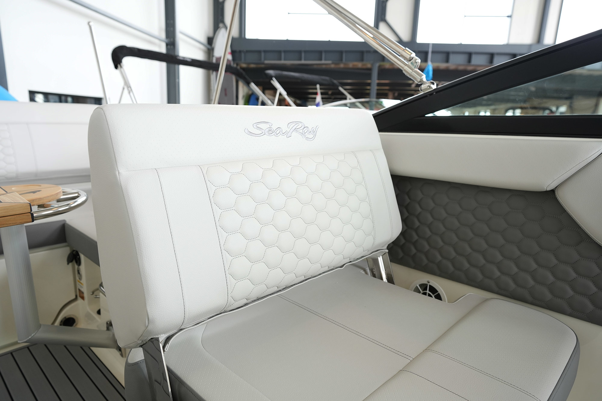 foto: 4 Sea Ray SDX 250