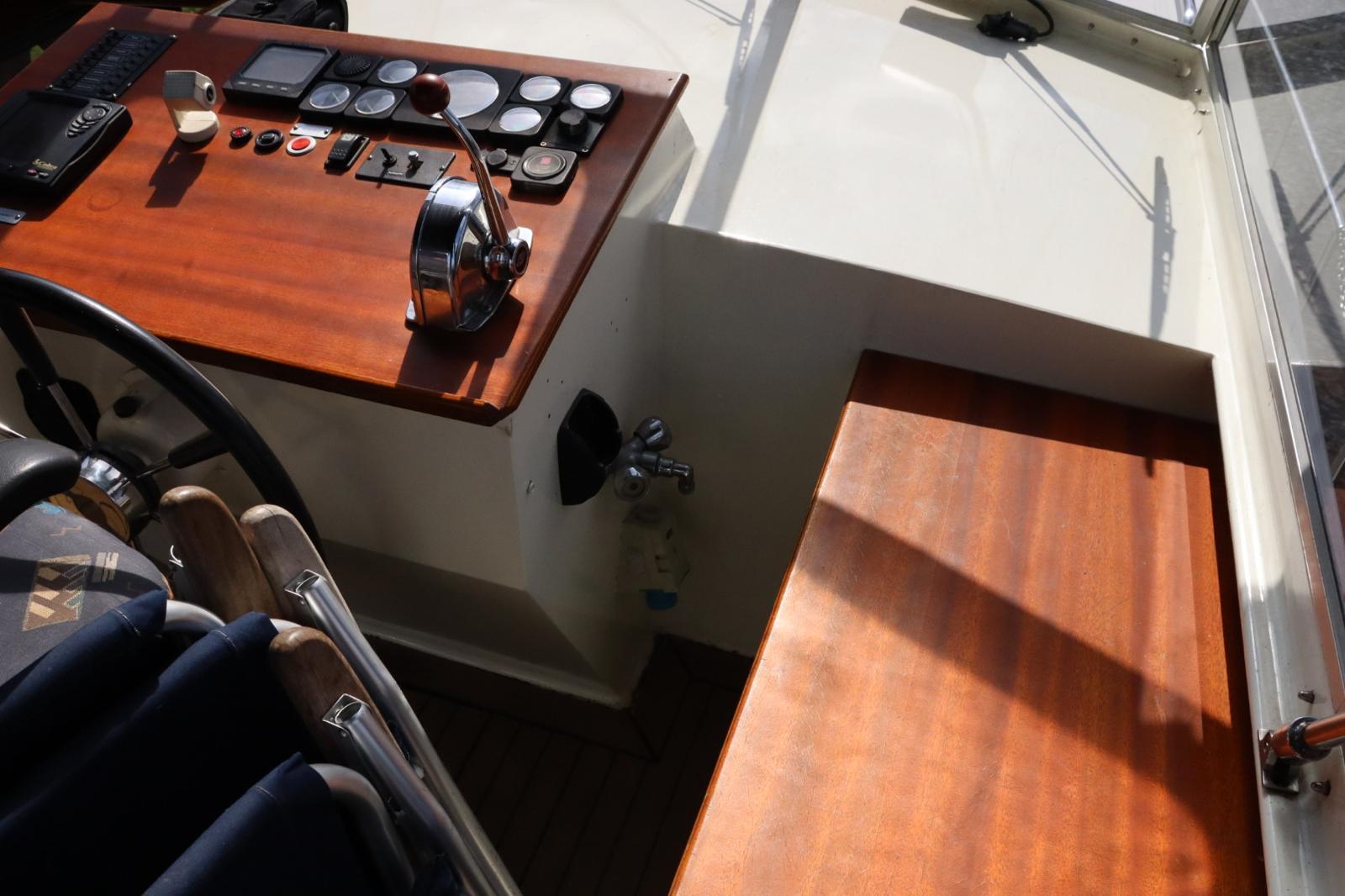 foto: 4 Ankertrawler 1140 AK