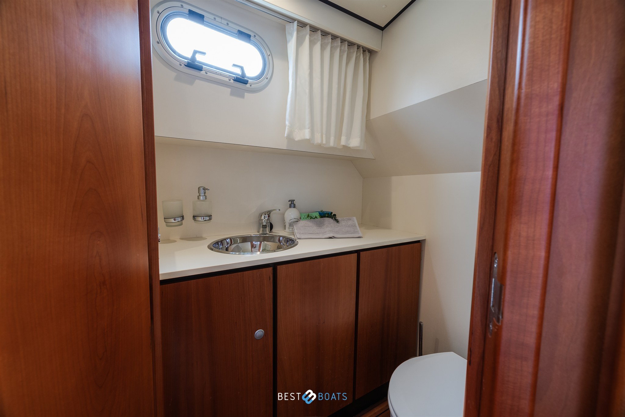 foto: 35 Linssen Grand Sturdy 25.9 SCF