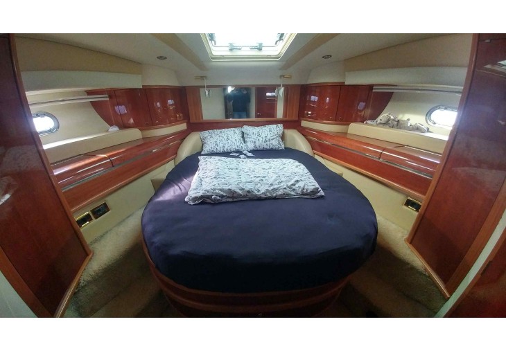 foto: 17 Sealine T 52